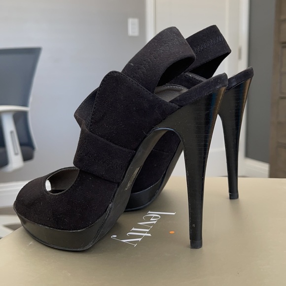 Levity Ivanna Heels Size 7 Black- Never Worn - Picture 4 of 5
